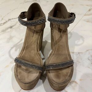 Beautiful Italian suede wedges